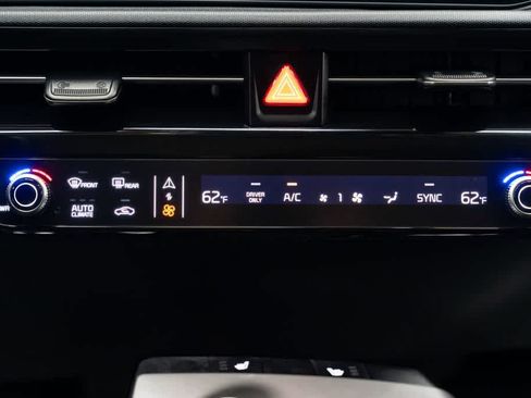 Used 2025 Kia EV6 Light RWD image 12