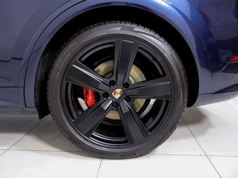 Certified 2026 Porsche Cayenne S AWD/4WD image 28