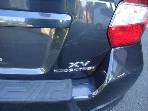Used 2014 Subaru Crosstrek 2.0i Premium w/ Moonroof Package AWD/4WD image 9