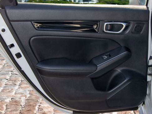 Certified 2023 Honda Civic Sport Touring image 11