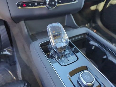 Used 2025 Volvo XC90 B6 Ultra w/ Protection Package Premier image 29