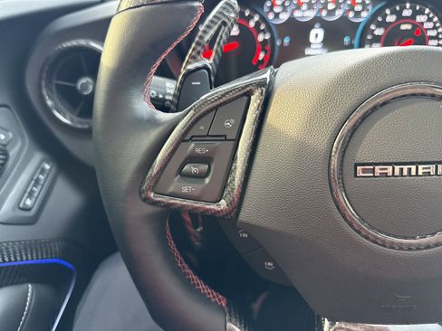 Used 2017 Chevrolet Camaro SS image 15