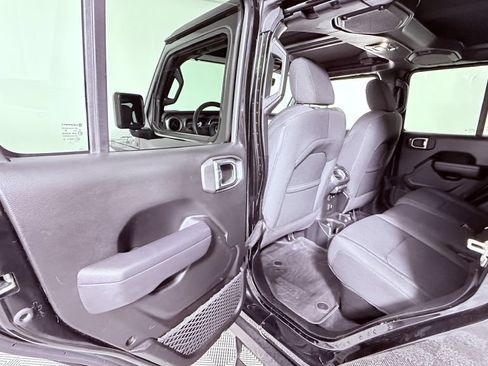 Used 2023 Jeep Gladiator Sport S AWD/4WD image 20