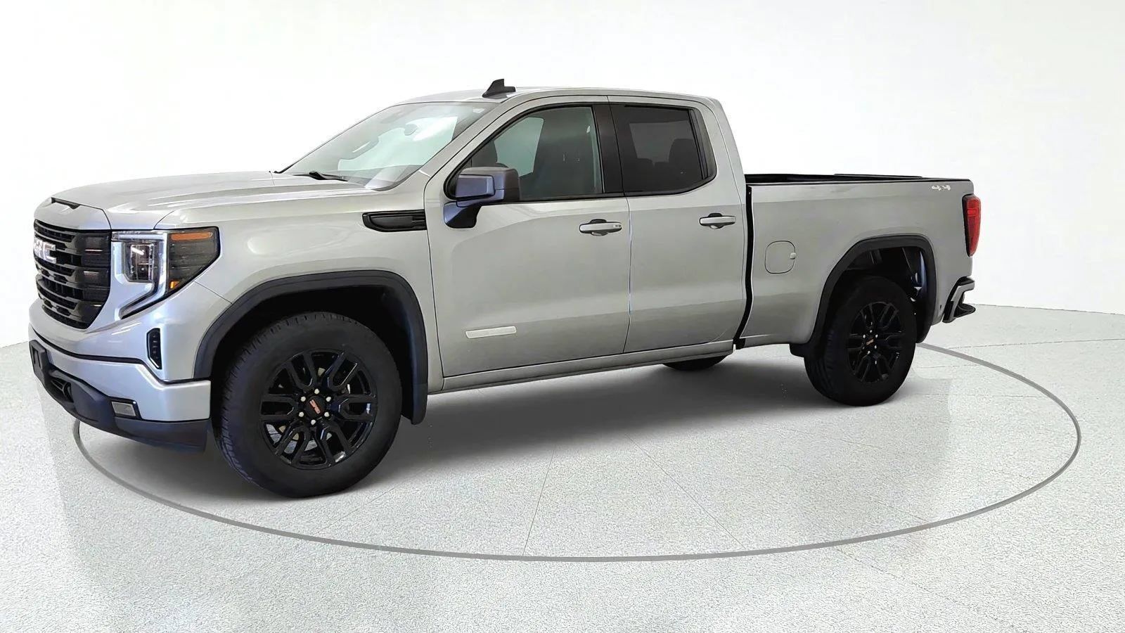Used 2023 GMC Sierra 1500 Elevation AWD/4WD image 4