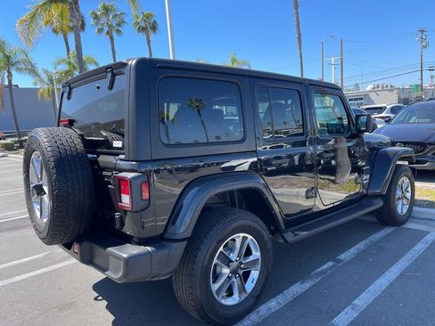 Used 2022 Jeep Wrangler Unlimited Sahara image 4