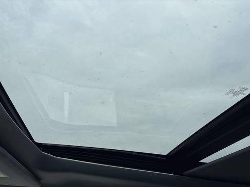 Used 2024 Ford F350 Lariat w/ Camper Package image 31