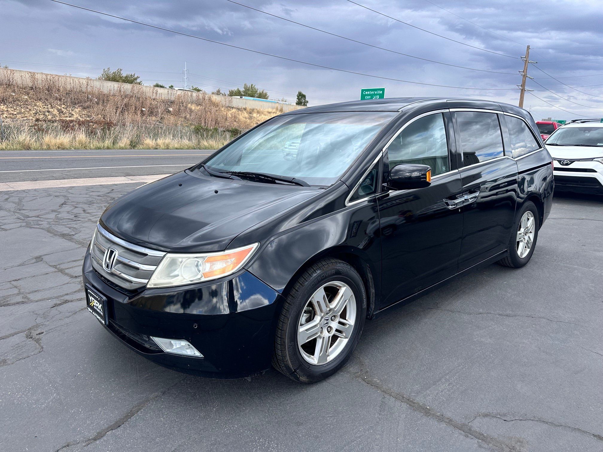Used 2012 Honda Odyssey Touring image 2
