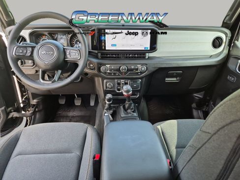 Used 2026 Jeep Wrangler Unlimited Sport AWD/4WD image 8
