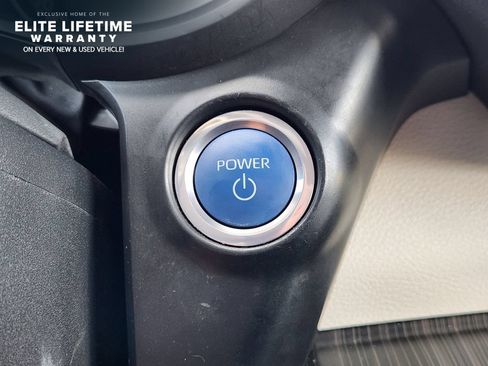 Used 2024 Toyota Sienna Platinum FWD image 20