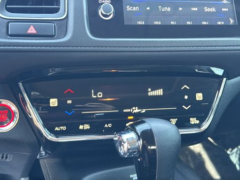 Used 2020 Honda HR-V EX image 28
