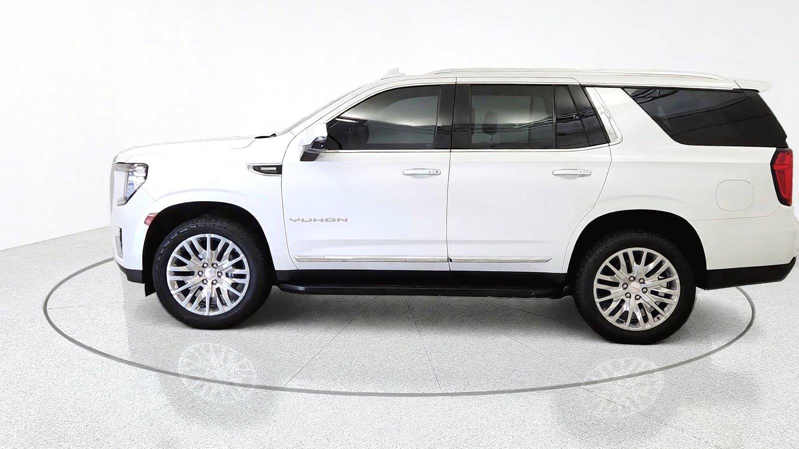 Used 2022 GMC Yukon SLT w/ SLT Premium Package AWD/4WD image 5