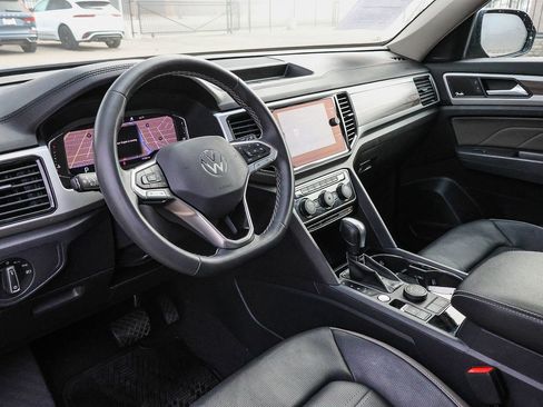 Used 2021 Volkswagen Atlas SEL Premium image 26