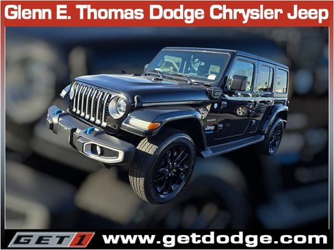 Used 2022 Jeep Wrangler Unlimited Sahara image 3