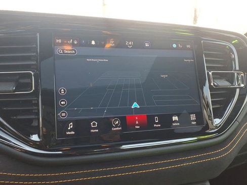 Certified 2023 Dodge Durango R/T w/ Hemi Orange Plus Package AWD/4WD image 18