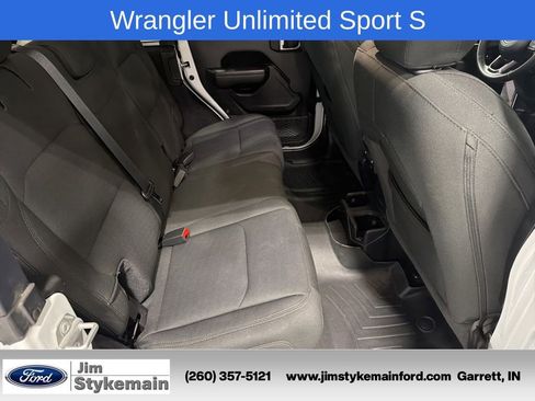 Used 2021 Jeep Wrangler Unlimited Sport w/ Technology Group AWD/4WD image 32