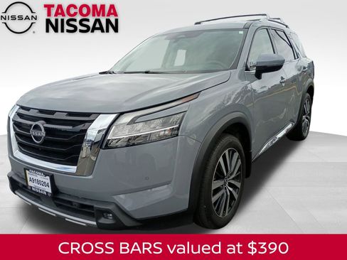 Used 2022 Nissan Pathfinder Platinum w/ Cargo Package AWD/4WD image 1
