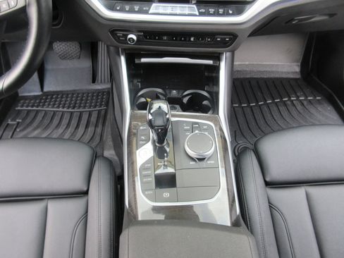 Used 2021 BMW 330i Sedan w/ Premium Package image 42