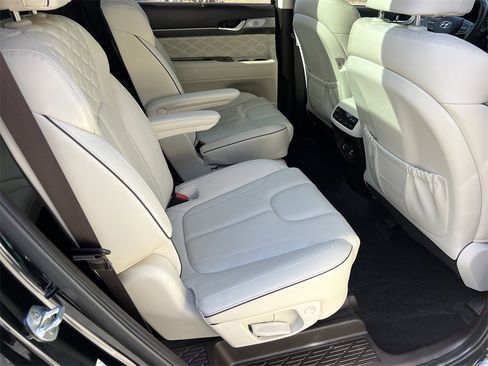Used 2020 Hyundai Palisade Limited image 13