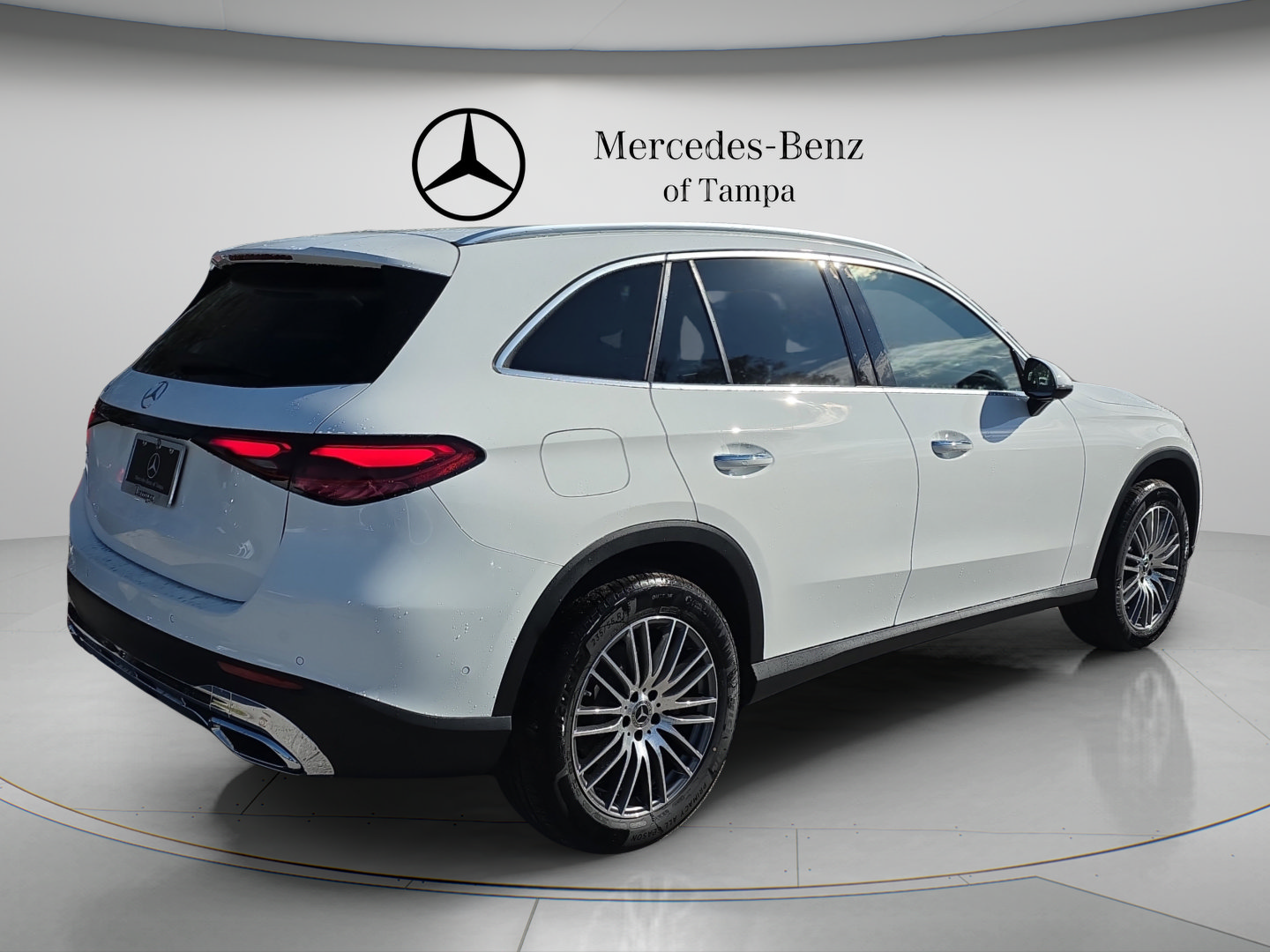 Certified 2026 Mercedes-Benz GLC 300 image 4
