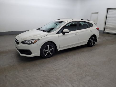 Used 2021 Subaru Impreza 2.0i Premium AWD/4WD image 2