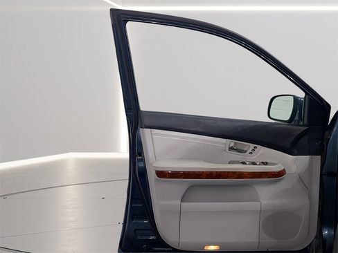 Used 2004 Lexus RX 330 image 9