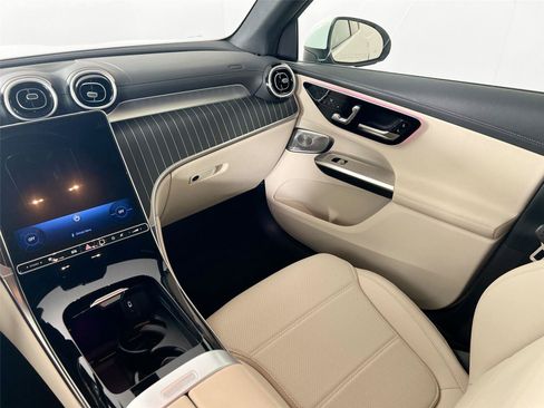 Certified 2024 Mercedes-Benz GLC 300 4MATIC image 24