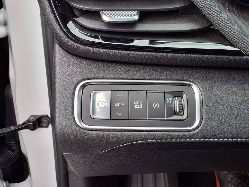 Used 2026 Buick Enclave Sport Touring FWD image 17