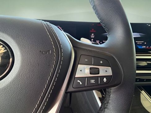 Used 2024 BMW X5 sDrive40i w/ Premium Package image 37
