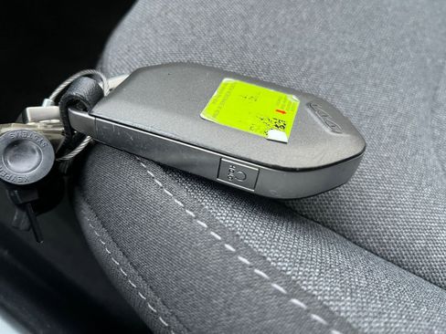 Used 2025 Kia K4 LXS image 25