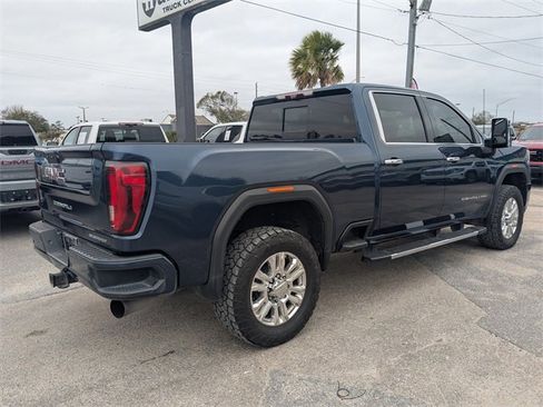 Used 2020 GMC Sierra 2500 Denali w/ Technology Package image 4