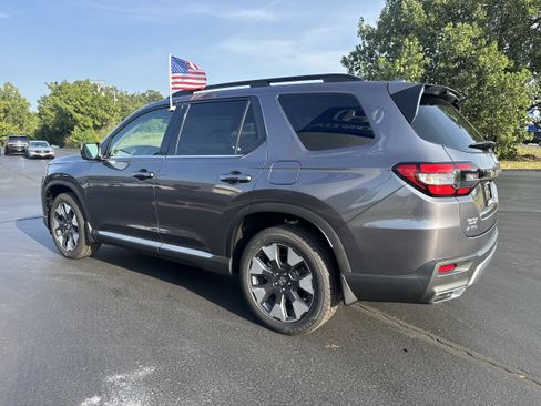 New 2026 Honda Pilot Elite image 3