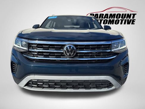 Certified 2023 Volkswagen Atlas Cross Sport SE w/ Black Wheel Package image 2