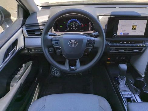 Used 2026 Toyota Camry LE image 15