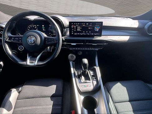 Used 2024 Alfa Romeo Tonale Ti image 29