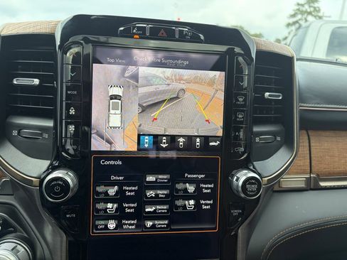 Used 2020 RAM 1500 Limited image 17