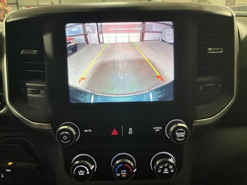 Used 2022 RAM 3500 Big Horn image 13