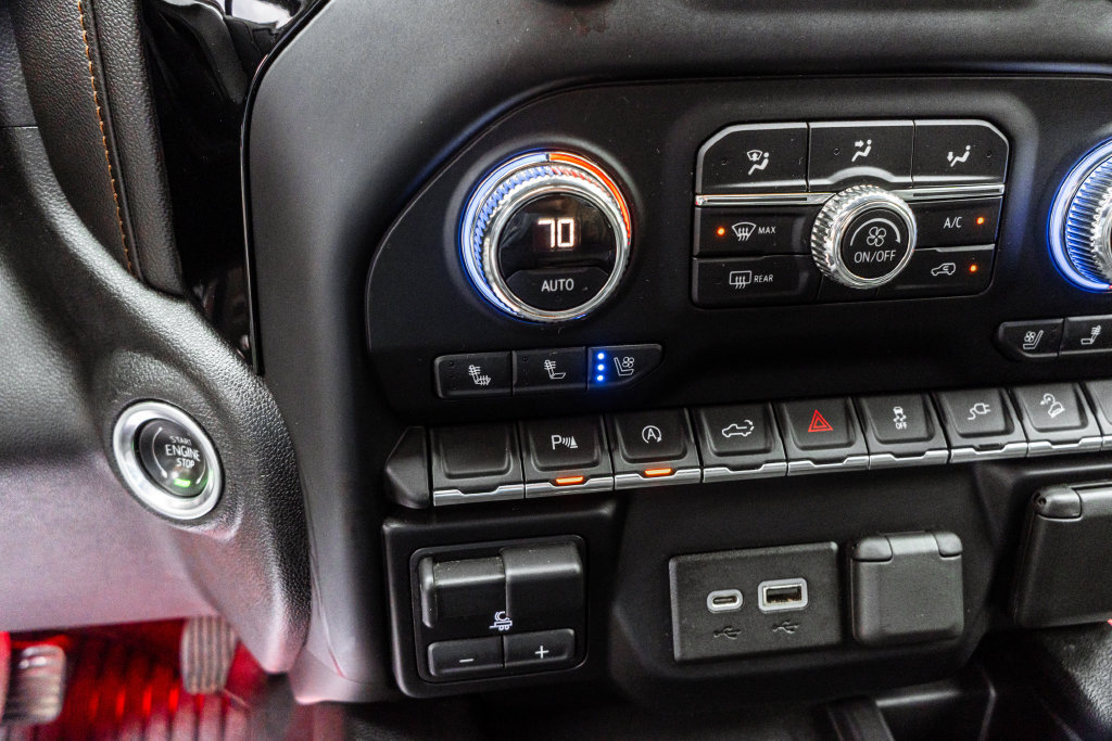 Used 2020 GMC Sierra 1500 AT4 w/ AT4 Premium Package AWD/4WD image 10