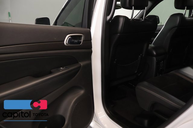 Used 2017 Jeep Grand Cherokee Altitude AWD/4WD image 30