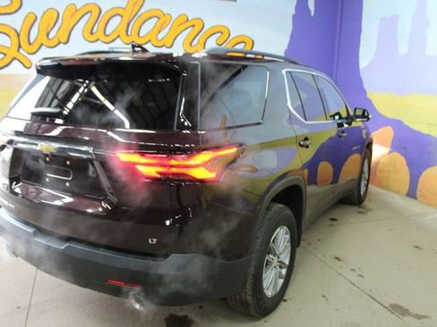 Used 2023 Chevrolet Traverse LT image 8