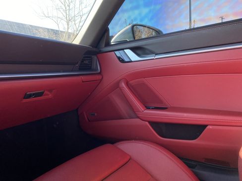 Used 2020 Porsche 911 Carrera S image 18