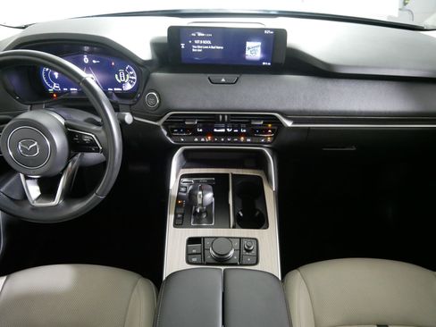 Certified 2024 MAZDA CX-90 Plug-In Hybrid w/ Preferred AWD/4WD image 10