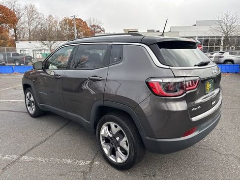 Used 2022 Jeep Compass Limited image 16