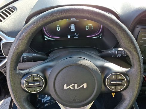 Used 2023 Kia Soul LX w/ Option Group 015 image 19