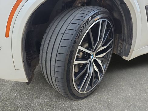 Used 2019 BMW X5 xDrive40i w/ M Sport Package AWD/4WD image 30