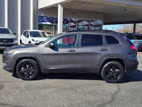 Used 2021 Jeep Cherokee Latitude Plus image 23