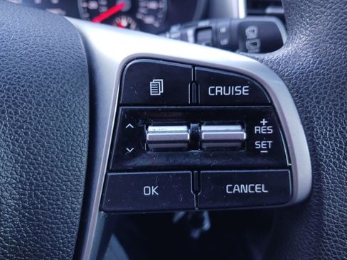 Used 2019 Kia Sorento L image 32