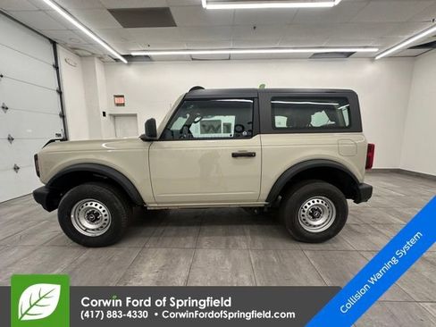 New 2026 Ford Bronco 2-Door image 2
