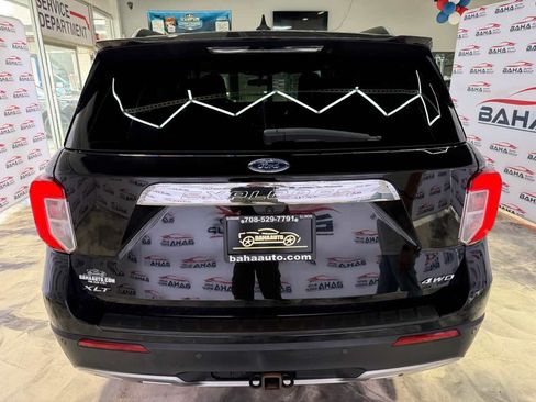 Used 2023 Ford Explorer XLT w/ Equipment Group 202A AWD/4WD image 7