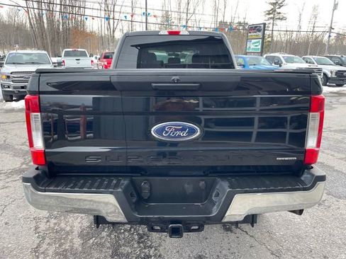 Used 2017 Ford F250 XLT image 6