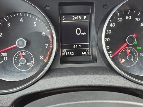 Used 2014 Volkswagen Golf 4-Door image 7